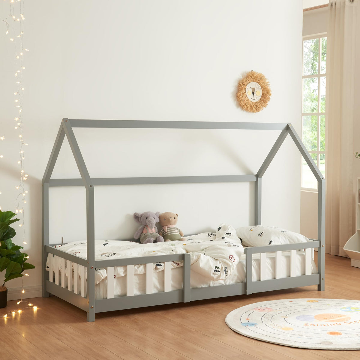 [en.casa] Kinderbett Montessori Hausbett Kiefernholz mit Rausfallschutz und Lattenrost für Kinder Bodenbett Weiß