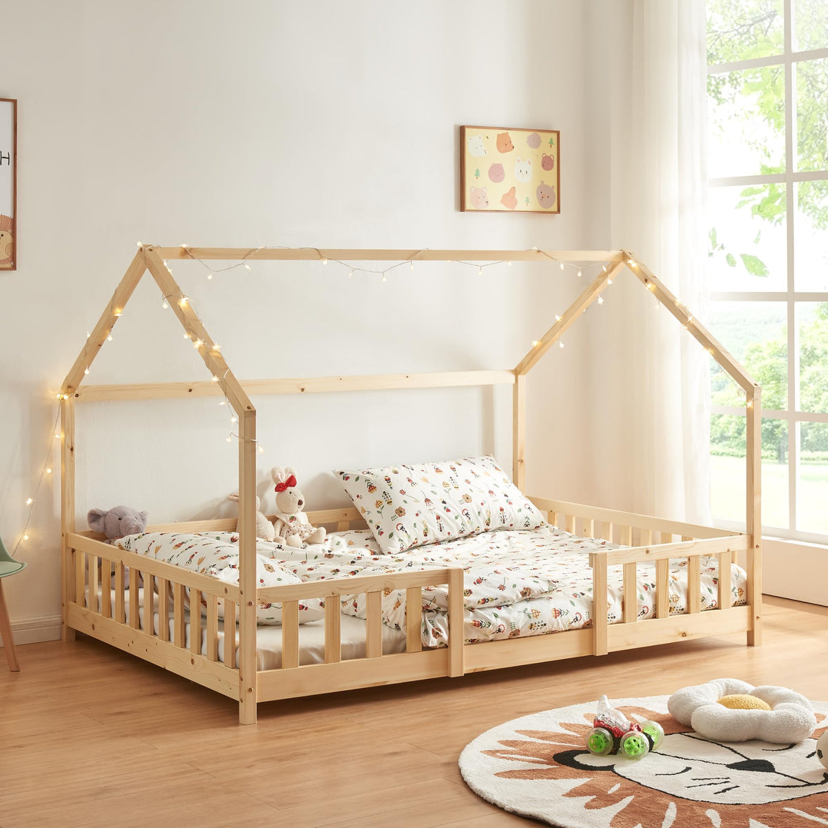 [en.casa] Kinderbett Montessori Hausbett Kiefernholz mit Rausfallschutz und Lattenrost für Kinder Bodenbett Weiß