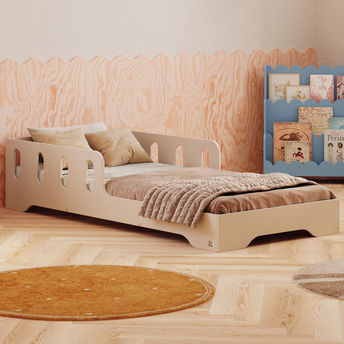 smartwood Montessori Holzbett mit Rausfallschutz & Lattenrost – Bodenbett für Kinder – FSC